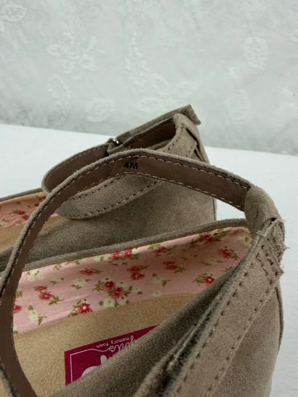 POP Girls Taupe Suede Wedge Mary Jane Shoes Size 4 Big Kid